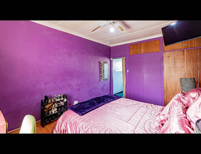 3 BEDROOM HOUSE FOR SALE IN LEONDALE